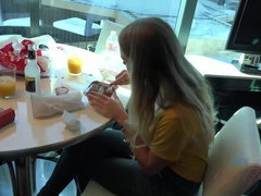 Vingeren, Vriendin, Orgasme, Buiten, Gezichtspunt, Openbaar, Roken, Nat