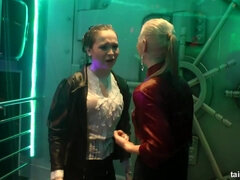 Arsch, Verrückt, Betrunken, Handjob, Lesbisch, Orgie, Öffentlich, Titten