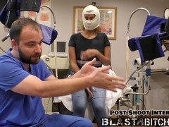 Américain, Bondage, Éjaculation interne, Robe, Doigter, Gants, Orgasme, Chatte