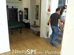 Baby sitter, Gros seins, Sucer une bite, Queue, Hard, Hd, Pov, Suçant