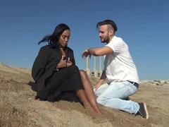 Grosse bite, Éjaculer dans la bouche, Robe, Pieds, Interracial, Embrassement, Chatte, Tatouage