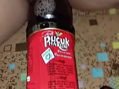 バス, エロ熟女, 指いじり, フィストファック, ハードコア, 淫乱熟女, 公共, おもちゃ