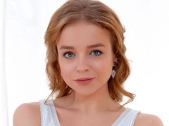 Grosse bite, Mignonne, En levrette, Léchez, Seins naturels, Chatte, Maigrichonne, Adolescente