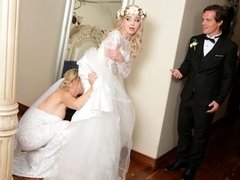 Stellung 69, Arschlecken, Blondine, Blasen, Frau frau mann, Handjob, Milf, Flotter dreier