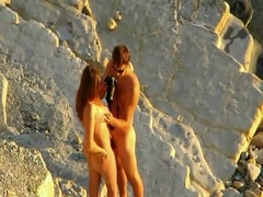 Enthousiasteling, Strand, Pijpbeurt, Handbeurt, Moeder die ik wil neuken, Nudist, Kut duiken, Geschoren