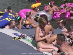 Universiteit, Erotisch, Flashing, Vriendin, Naakt, Buiten, Feest, Tiener