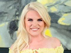 お尻, ブロンド, ディルド, 指いじり, 目瞪口呆, 毛深い, 剃毛, おもちゃ