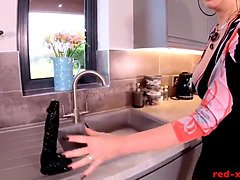 Grote mammen, Zwart, Seksspeelgoed, Vingeren, Masturbatie, Rijpe lesbienne, Roodharige vrouw, Alleen