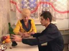 Enthousiasteling, Rijpe lesbienne, Russisch