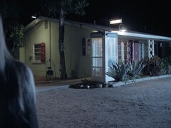 Arschlecken, Grosse titten, Blondine, Ehemann, Im freien, Muschi, Kurzes haar, Tätowierung