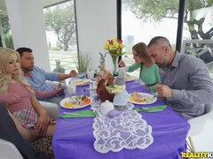 Красотки, Грудастые, Хд, Лесбиянка, Порнозвезда, Реалити, Втроем, Сиськи