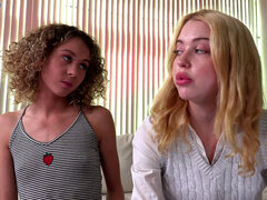 18 jaar, Handbeurt, Aanwijzingen, Klein, Mager, Tieten likken