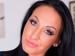 Leie, Arsch, Braunhaarige, Fingern, Absätze, Solo, Entkleiden, Titten