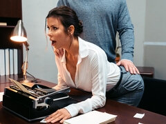 Grosse titten, Braunhaarige, Domination, Büro, Sekretärin