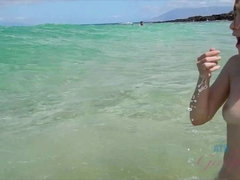 Enthousiasteling, Strand, Vriendin, Naakt, Olie, Buiten, Twee staartjes, Roken