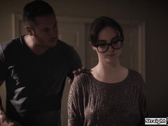 Gros seins, Blonde, Sucer une bite, Gorge profonde, Branlette thaïlandaise, Époux mari, Rugueux, Voyeur