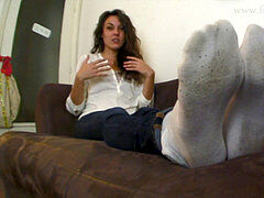 French women feet - Tiffany abases a virgin sub