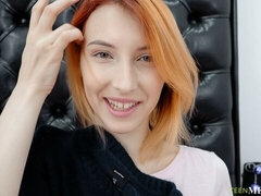 Gode, Masturbation, Mature, Rousse roux, Solo, Jarretelles, Adolescente, Nénés