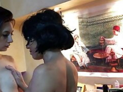 Valentina Bisex si fa scopare anche dalle sue amiche Pt.3