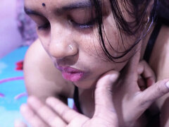 18 ans, Gros clito, Sucer une bite, Ca minou, Clito, Hd, Indienne, Suçant