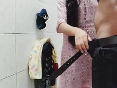 18 años, Mamada, Primera ves, Novia, Sexo duro, Hd, Apretado, Inodoro