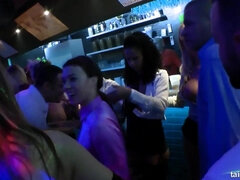 Culo grande, Mamada, Tetona, Grupo, Sexo duro, Tetas naturales, Fiesta, Tetas