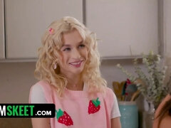 Blond, Gezichtzitten, Hd, Zoenen, Likken, Natuurlijke tieten, Orgasme, Maagd