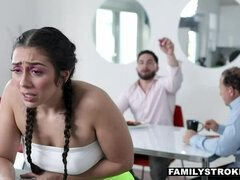 Gros cul, Sucer une bite, En levrette, Faciale, Réalité, Rasée, Nénés, Jouets