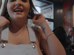 Amateur, Americano, Chica, Mamada, Morena, Gordita, Corridas, Público