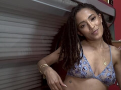 Braunhaarige, Solo, Strapon, Ablutschen