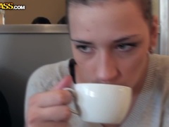 Bruinharig, Hakken, Geld, Doordringend, Openbaar, Slikken, Tatoeage, Trio