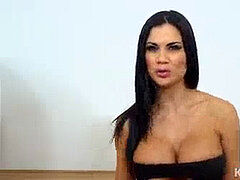 Blonde, Sucer une bite, Britannique, Bukkaké, Faciale, De plein air, Public, Pute