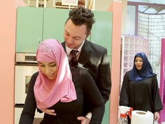 Arabisch, Grosse titten, Blasen, Braunhaarige, Spermaladung, Tochter, Hd, Interrassisch