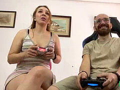 Sucer une bite, Petit ami, Brunette brune, Couple, Petite amie, Espagnole