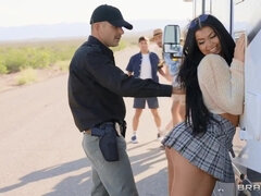 Arsch, Grosser arsch, Blasen, Braunhaarige, Kehlenfick, Familie, Hd, Milf