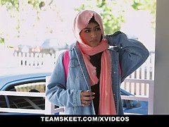 Muslim ladies (binky beaz) do it better - teenpies