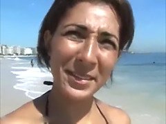 Bikini, Braunhaarige, Geile alte tussi, Spermaladung, Süss, Schwanz, Handjob, Sperma