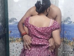 Aus dem arsch in den mund, Tante, Grosser arsch, Handjob, Indisch, Orgasmus, Höschen, Toilette