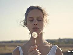Blonde, Rasée, Softcore, Nénés
