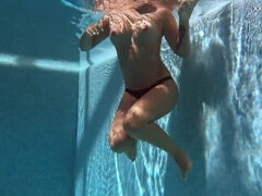 Brunette brune, Rondelette, Femelle, Hd, Hongroise, Piscine, Fumer, Solo