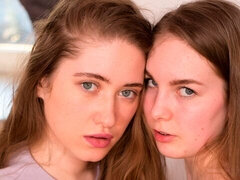 Rubia, Linda, Penetracion con dedos, Besar, Lesbiana, Lamidas, Masturbación, Coño