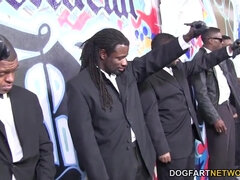 Grosse titten, Schwarz, Blondine, Vollbusig, Kehlenfick, Hardcore, Pornostars, Titten