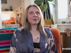 Leie, Blondine, Dildo, Fingern, Deutsch, Masturbation, Rasiert, Solo