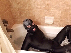 Cuarto de baño, Masturbación, Spandex