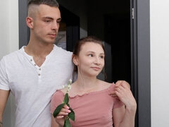 Grosser schwanz, Hundestellung, Riesig, Lecken, Penis, Muschi, Jungendliche (18+), Titten