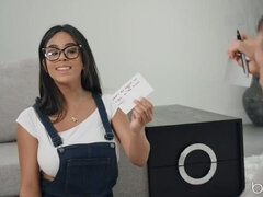 Chica, Negro, Tetona, Gafas, Tetas naturales, Montar, Chupando, Tetas