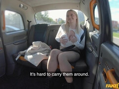Leie, Grosser schwanz, Auto, Hundestellung, Hardcore, Im freien, Realität, Titten