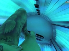 素人, フルムービー, ドイツ人, 自家製, 日光浴室, ストリップ, ストリッピング, ティーン