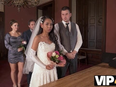 Asiatisch, Braut, Hd, Öffentlich, Muschi, Sohn, Strümpfe, Hochzeit