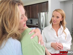 Grosse titten, Blondine, Blasen, Fingern, Hardcore, Masturbation, Milf, Ablutschen